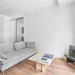 Nice 1Br Flat-Huge Private Terrace Garden-Paris 20