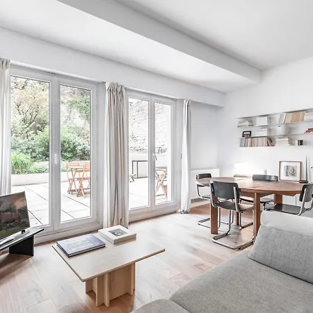 Nice 1br Flat-huge Private Terrace Garden-paris 20 Apartment Paris