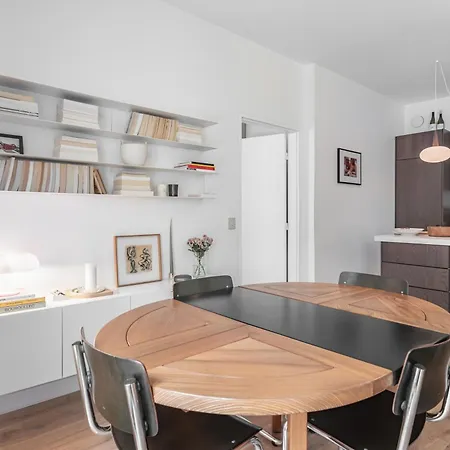 Nice 1br Flat-huge Private Terrace Garden-paris 20 Apartment