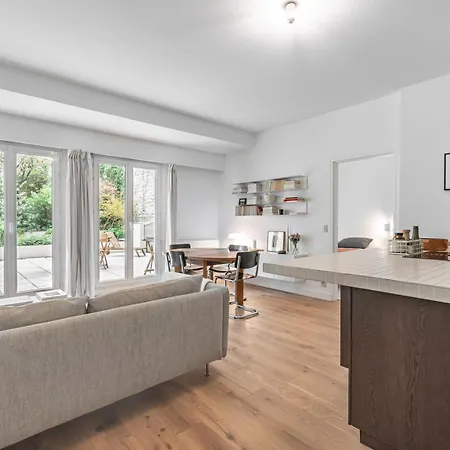 Nice 1br Flat-huge Private Terrace Garden-paris 20 Apartment *